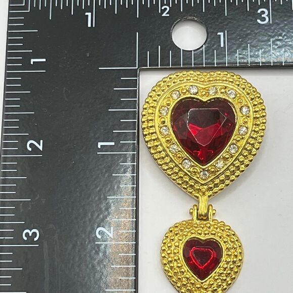Victoria Secret, gold tone heart and red heart, brooch - Picture 3 of 5